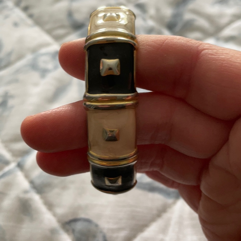 Black and cream vintage bangle
